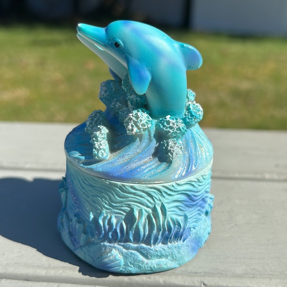 Sea World Dolphin Jewelry Box - Picture 3 of 13
